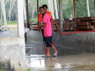 กิจกรรม kick off ล้างตลาดทั่่วไป ป้องกันโรค ต้อนรับปึีใหม่