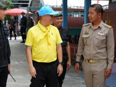 รองปลัดอบต.และเจ้าหน้าที่อบต.เข้ารวมกิจกรรมนาวิสัญจร