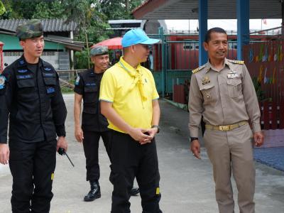 รองปลัดอบต.และเจ้าหน้าที่อบต.เข้ารวมกิจกรรมนาวิสัญจร