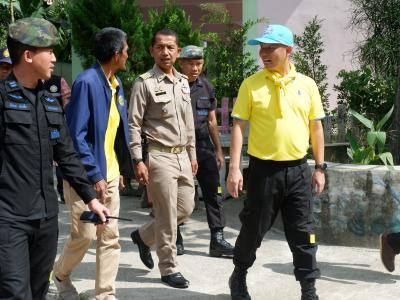 รองปลัดอบต.และเจ้าหน้าที่อบต.เข้ารวมกิจกรรมนาวิสัญจร
