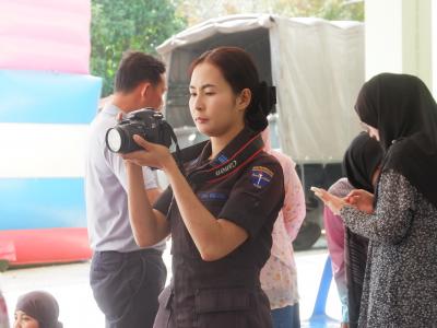 รองปลัดอบต.และเจ้าหน้าที่อบต.เข้ารวมกิจกรรมนาวิสัญจร
