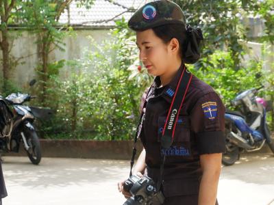 รองปลัดอบต.และเจ้าหน้าที่อบต.เข้ารวมกิจกรรมนาวิสัญจร