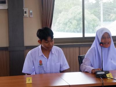 นายกพนิเทศนักเรียน นักศึกษา ทำงานช่างปิดเทอมของนักเรียน นักศึกษา