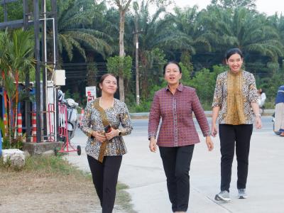 โครงการตำบลสานสัมพันธ์ร่วมละศิลอดและโครงการให้ความช่วยเหลือ