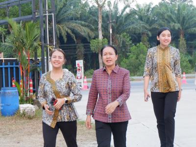 โครงการตำบลสานสัมพันธ์ร่วมละศิลอดและโครงการให้ความช่วยเหลือ