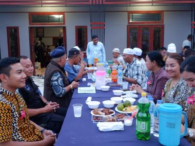 โครงการตำบลสานสัมพันธ์ร่วมละศิลอดและโครงการให้ความช่วยเหลือ