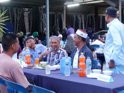 โครงการตำบลสานสัมพันธ์ร่วมละศิลอดและโครงการให้ความช่วยเหลือ