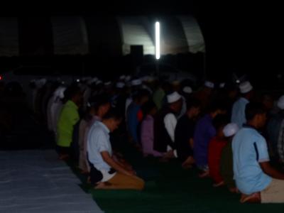 โครงการตำบลสานสัมพันธ์ร่วมละศิลอดและโครงการให้ความช่วยเหลือ