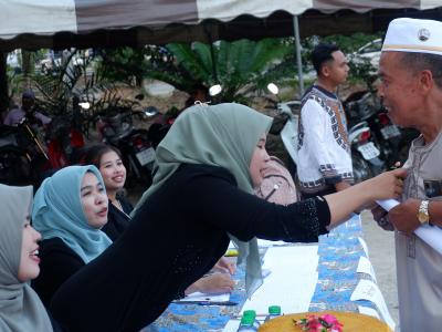 โครงการตำบลสานสัมพันธ์ร่วมละศิลอดและโครงการให้ความช่วยเหลือ