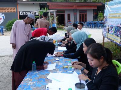 โครงการตำบลสานสัมพันธ์ร่วมละศิลอดและโครงการให้ความช่วยเหลือ