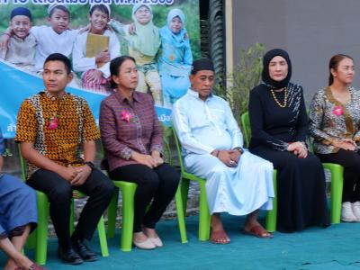 โครงการตำบลสานสัมพันธ์ร่วมละศิลอดและโครงการให้ความช่วยเหลือ