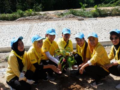 โครงการส่งเสริมปลูกผักสวนครัว ตามแนวปรัชญาเศรษฐพอเพียง