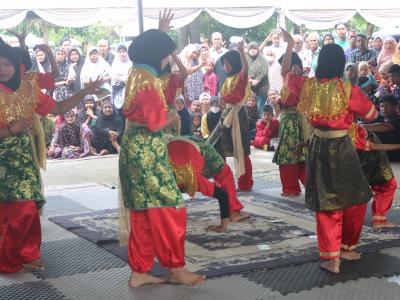 นายกเข้าร่วมเป็นเกียรติโครงการวัฒนธรรมประเพณีภูมิปัญญาท้องถิ่น