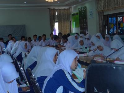 โครงการป้องกันและแก้ไข้ปัญหาโรคเอดส์ในเด็กและเยาวชน