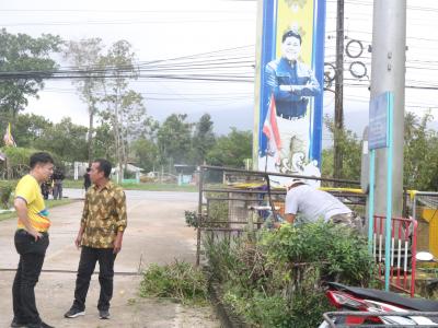 เจ้าหน้าที่พัฒนาบริเวณองค์การบริหารส่วนตำบลลุโบะบือซา
