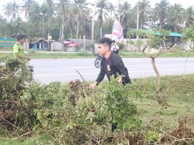 เจ้าหน้าที่พัฒนาบริเวณองค์การบริหารส่วนตำบลลุโบะบือซา