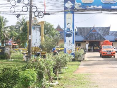 เจ้าหน้าที่พัฒนาบริเวณองค์การบริหารส่วนตำบลลุโบะบือซา