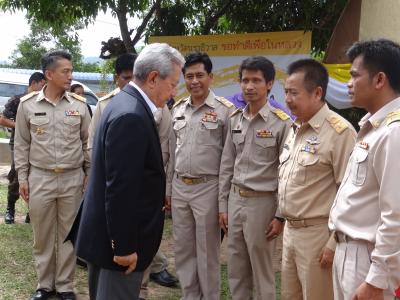 พิธีมอบความช่วยเหลือพระราชทาน