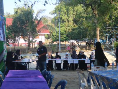 โครงการตำบลสัมพันธ์ร่วมละศิลอด และโครงการให้ความช่วยเหลือประชาชน