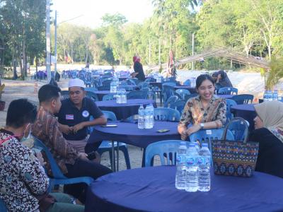 โครงการตำบลสัมพันธ์ร่วมละศิลอด และโครงการให้ความช่วยเหลือประชาชน