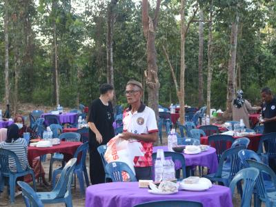 โครงการตำบลสัมพันธ์ร่วมละศิลอด และโครงการให้ความช่วยเหลือประชาชน