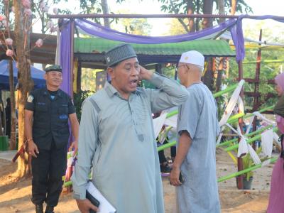 โครงการตำบลสัมพันธ์ร่วมละศิลอด และโครงการให้ความช่วยเหลือประชาชน