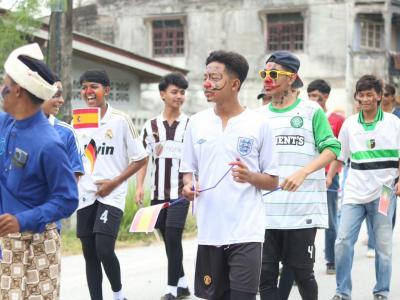 กิจกรรมเดินขบวนพาเหรดกีฬาชุมชนสัมพันธ์สำหรับเด็ก