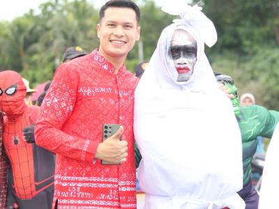 กิจกรรมเดินขบวนพาเหรดกีฬาชุมชนสัมพันธ์สำหรับเด็ก
