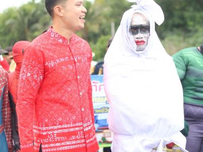 กิจกรรมเดินขบวนพาเหรดกีฬาชุมชนสัมพันธ์สำหรับเด็ก