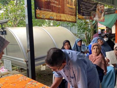 โครงการส่งเสริมและสนับสนุนอาชีพ กิจกรรมการทำข้าวเกรียบกล้วย