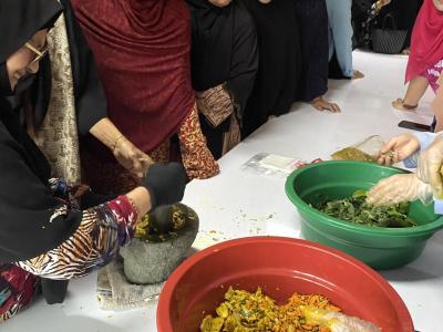 โครงการพัฒนาภูมิปัญญาท้องถิ่นด้านสมุนไพรในผู้สูงอายุและผู้พิการ
