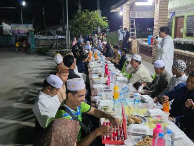 นายกได้รับเกียรติเป็นประธานในการมอบทุนซากาตให้นักเรียน (ตาดีกา)