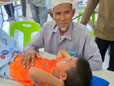 โครงการขลิบหนังหุ้มปลายอวัยวะเพศชาย (มาโสะยาวี)เข้าสุนัตหมู่
