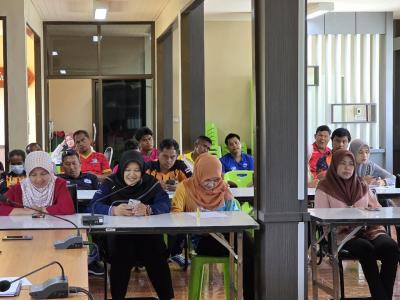 ประชุมปรึกษาหารือเพื่อเตรียมความพร้อมในการจัดงานการแข่งขันฟุตบอล