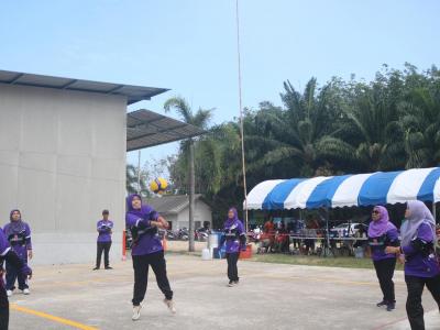 พิธีเปิดโครงการการแข่งขันเยาวชนและประชาชนต้านภัยยาเสพติด
