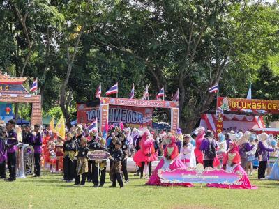 พิธีปิดกีฬา-กรีฑา กลุ่มโรงเรียนน้ำพุเสด็จ ครั้งที่3