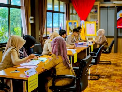 ประมวลภาพบรรยากาศการรับสมัครสมาชิกสภาและนายกอบต.ลุโบะบือซา