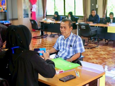 ประมวลภาพบรรยากาศการรับสมัครสมาชิกสภาและนายกอบต.ลุโบะบือซา