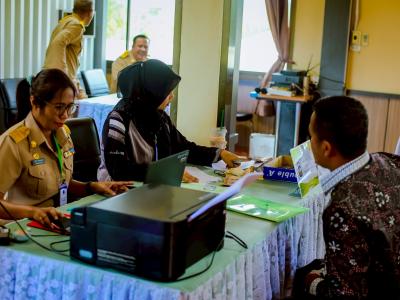 ประมวลภาพบรรยากาศการรับสมัครสมาชิกสภาและนายกอบต.ลุโบะบือซา