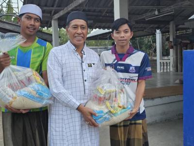ลงพื้นที่แจกถุงยังชีพให้กับบาลาเซาะห์มูซอลลา