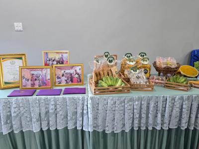 ประกวดตามโครงการคัดเลือกหมู่บ้านเข้มแข็ง “แผ่นดินธรรม แผ่นดินทอง