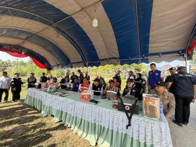 ร่วมต้อนรับรองผู้ว่าราชการจังหวัดนราธิวาสลงพื้นที่จุดตรวจ