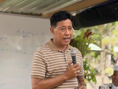แจกเบี้ยผู้สูงอายุและบรรยายธรรมศาสนา