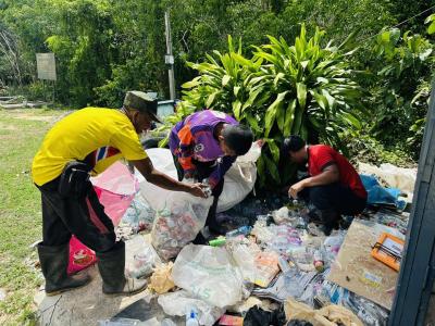 เปิดรับซื้อขยะรีไซเคิล