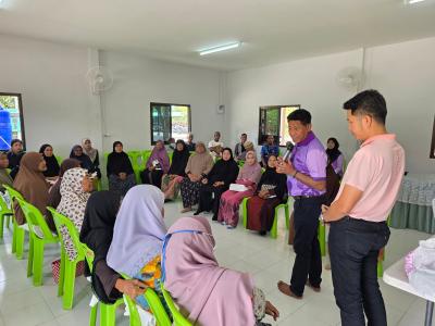 โครงการพัฒนาภูมิปัญญาท้องถิ่นด้านสมุนไพรในผู้สูงอายุและผู้พิการ