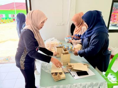 โครงการพัฒนาภูมิปัญญาท้องถิ่นด้านสมุนไพรในผู้สูงอายุและผู้พิการ
