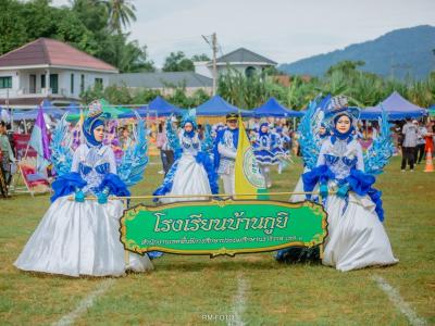 ขบวนเดินพาเหรดการแข่งขันกีฬากรีฑ กีฬาสีกลุ่มน้ำพุเสด็จ ครั้ง4