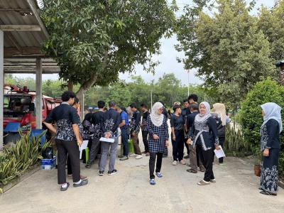 ตรวจปัสสาวะหาสารเสพติดในร่างกายของบุคลากร