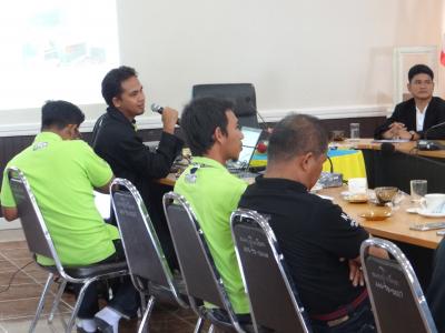 นักศึกษาดูงานในพื้นที่ตำบลลุโบะบือซา