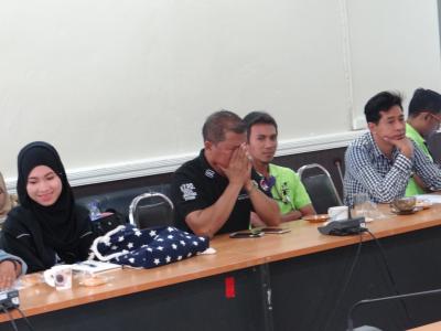 นักศึกษาดูงานในพื้นที่ตำบลลุโบะบือซา